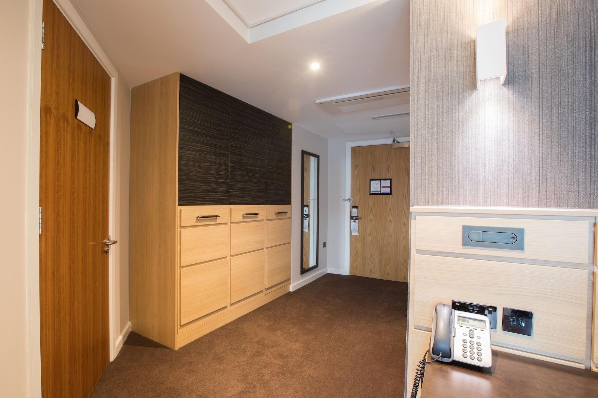 Готель Doubletree By Hilton Coventry Building Society Arena Екстер'єр фото