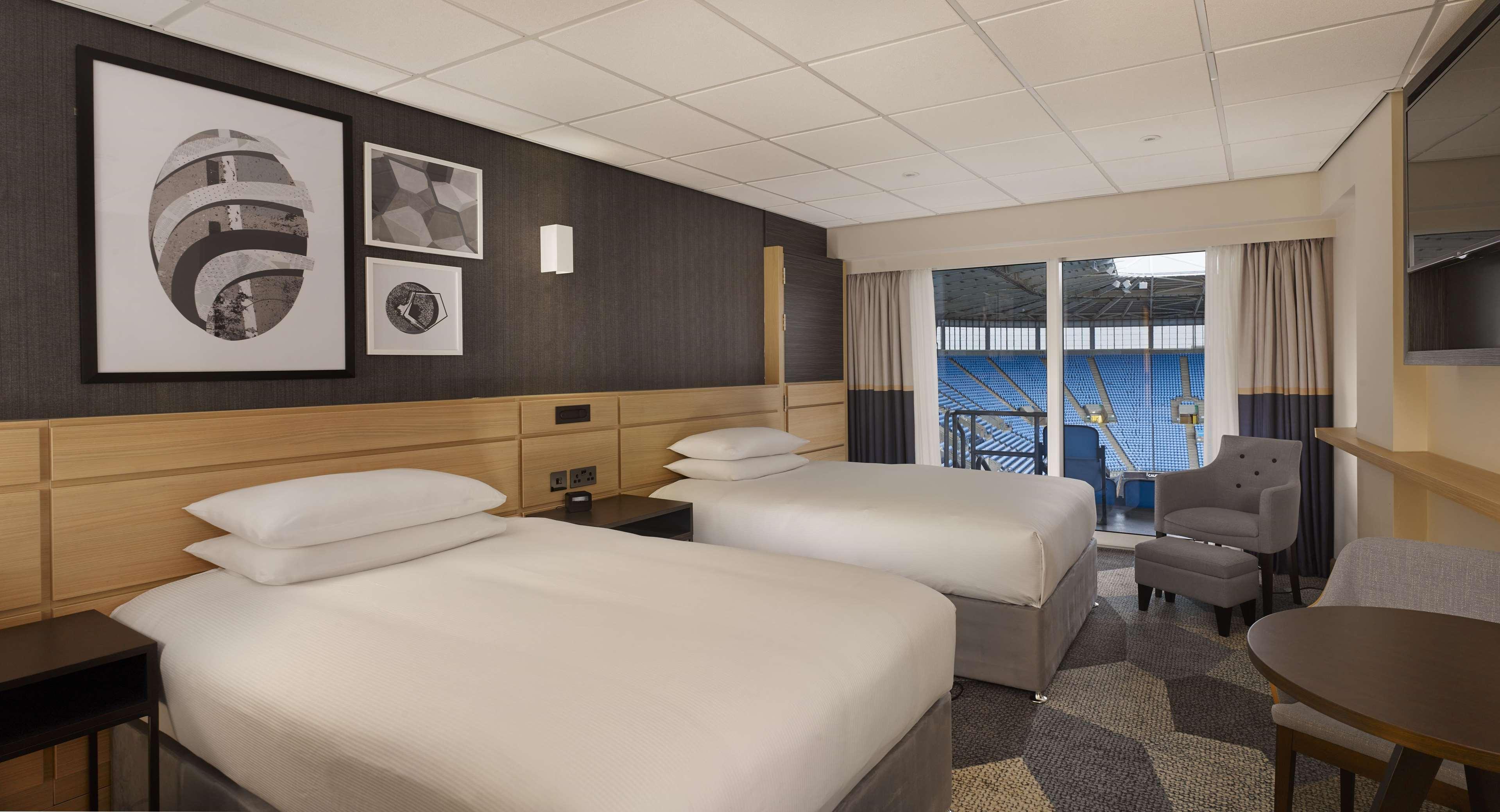 Готель Doubletree By Hilton Coventry Building Society Arena Екстер'єр фото