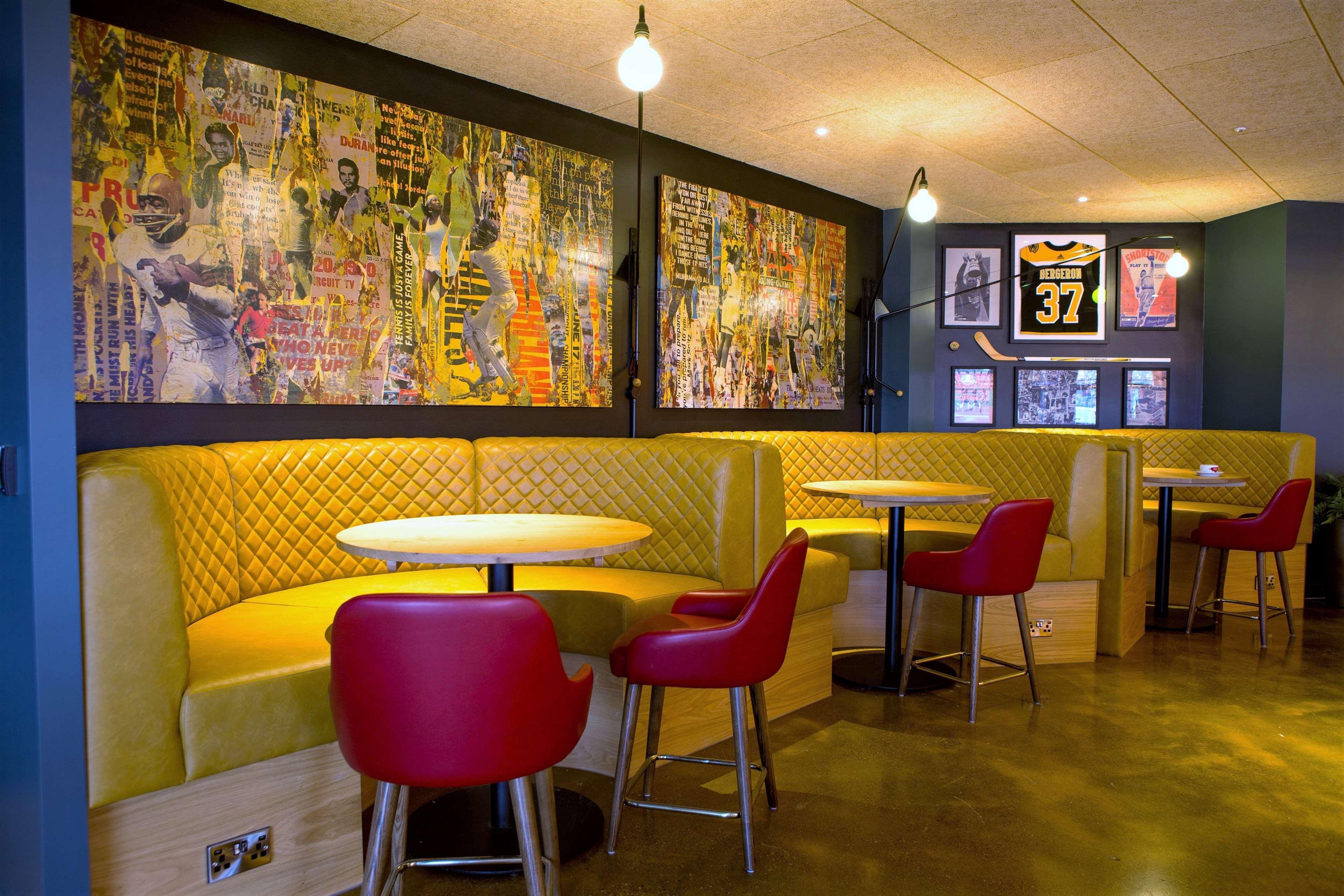 Готель Doubletree By Hilton Coventry Building Society Arena Екстер'єр фото