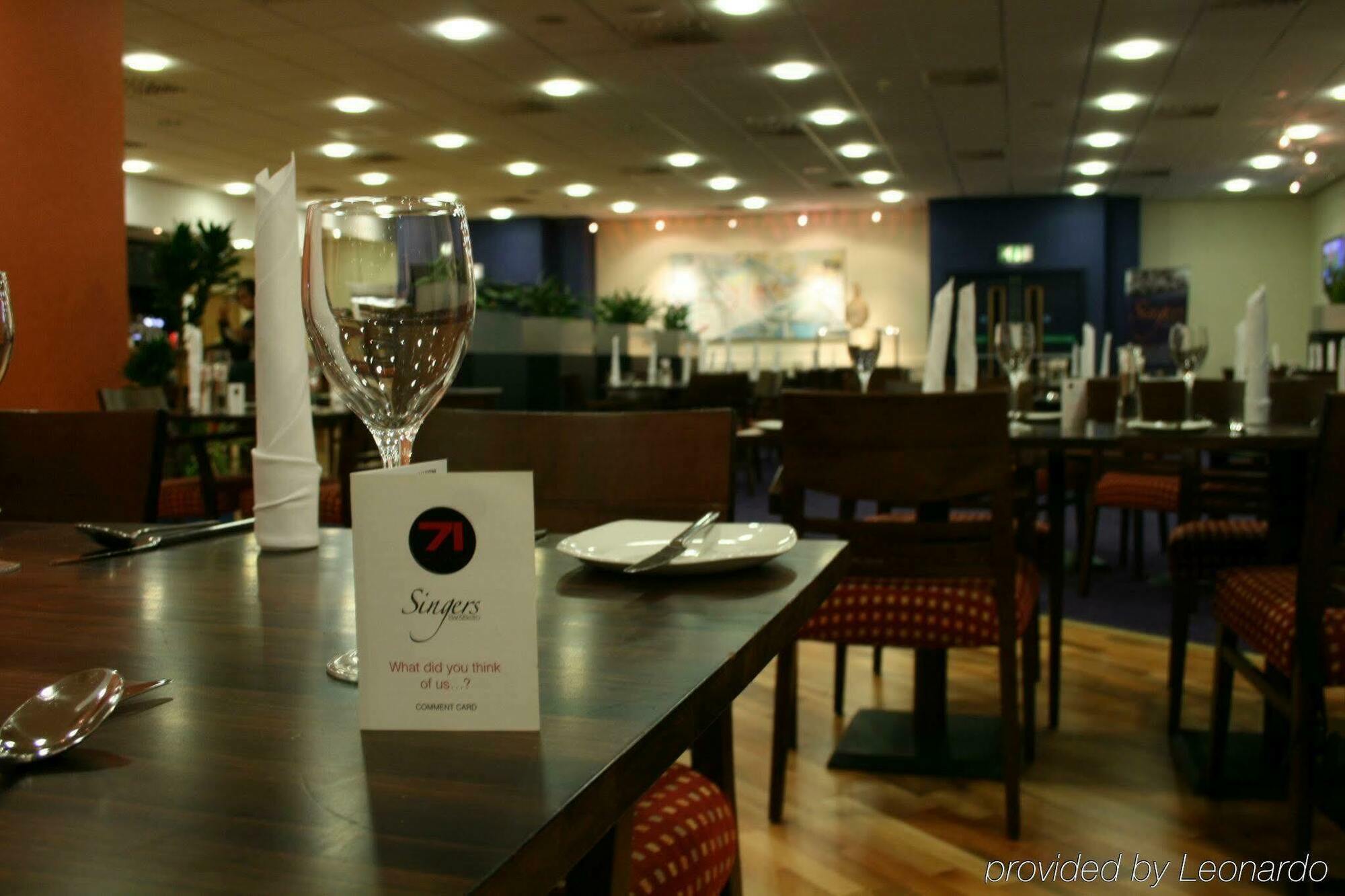 Готель Doubletree By Hilton Coventry Building Society Arena Екстер'єр фото